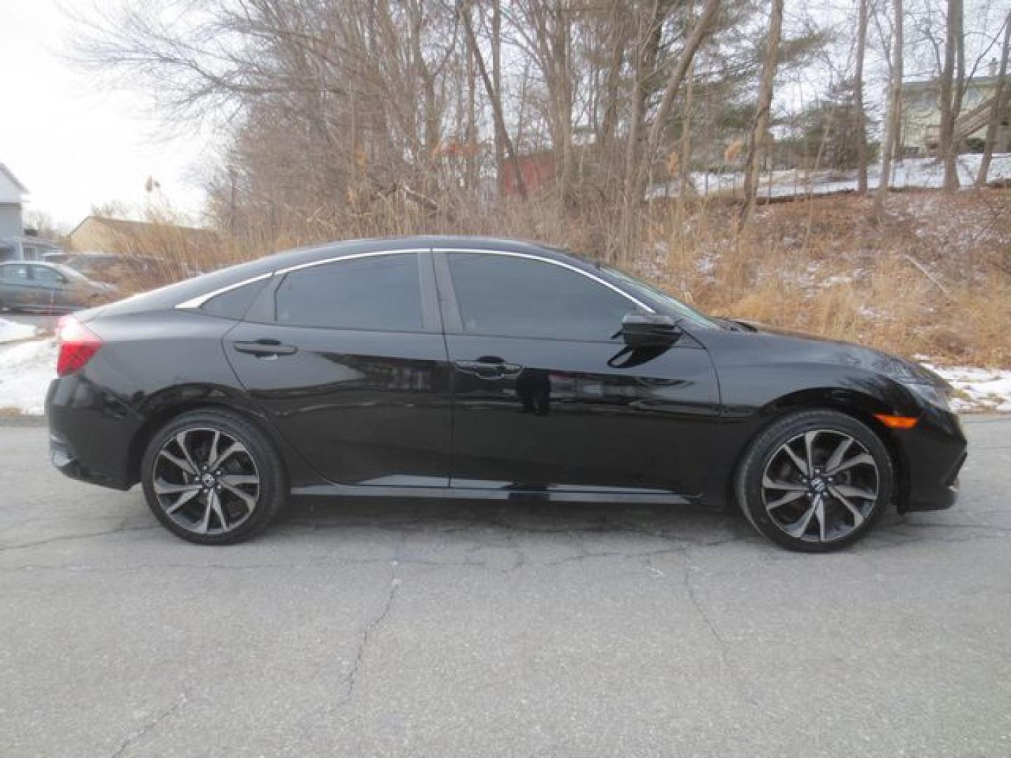 2020 Black /Black Honda Civic EX (2HGFC2F89LH) with an 2.0L L4 DOHC 16V engine, Automatic transmission, located at 270 US Route 6, Mahopac, NY, 10541, (845) 621-0895, 41.349022, -73.755280 - Photo#10