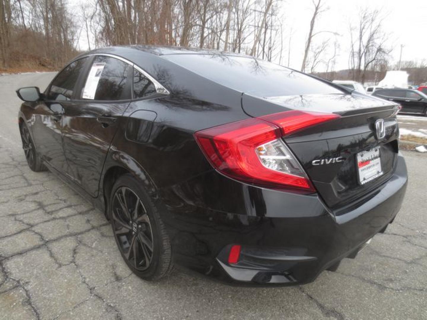 2020 Black /Black Honda Civic EX (2HGFC2F89LH) with an 2.0L L4 DOHC 16V engine, Automatic transmission, located at 270 US Route 6, Mahopac, NY, 10541, (845) 621-0895, 41.349022, -73.755280 - Photo#4