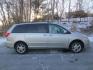 2006 Gray /Gray Toyota Sienna XLE LIMITED (5TDBA22C66S) with an 3.3L V6 DOHC 24V engine, 5-Speed Automatic Overdrive transmission, located at 270 US Route 6, Mahopac, NY, 10541, (845) 621-0895, 41.349022, -73.755280 - Photo#12