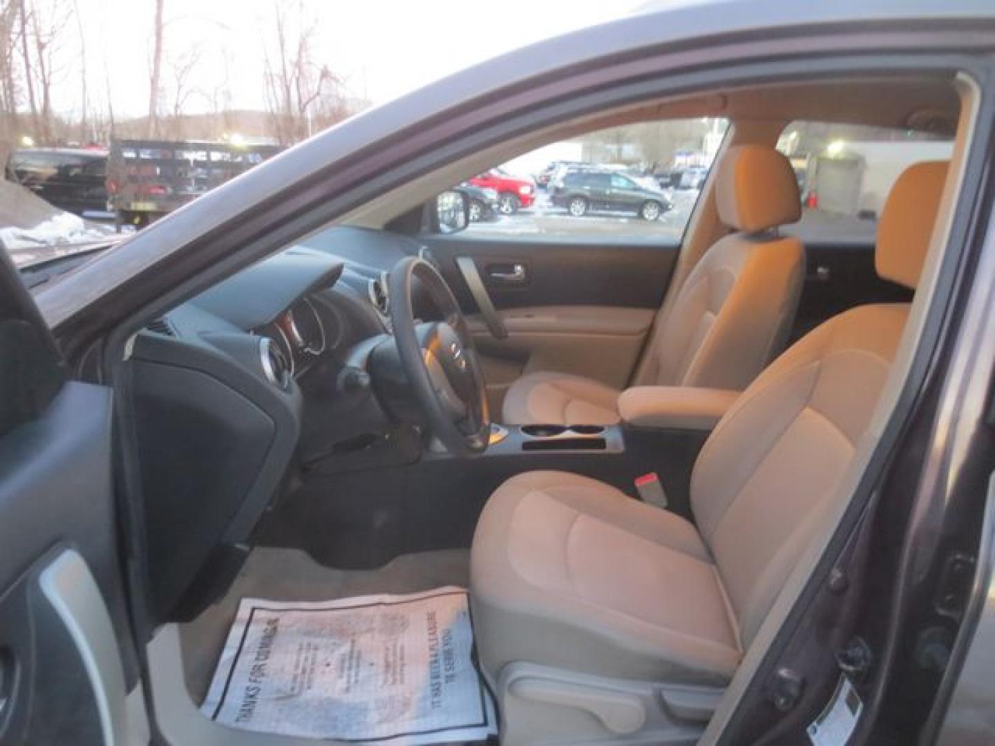 2010 Gray /Gray Nissan Rogue S (JN8AS5MV4AW) with an 2.5L L4 DOHC 16V engine, Automatic transmission, located at 270 US Route 6, Mahopac, NY, 10541, (845) 621-0895, 41.349022, -73.755280 - Photo#7