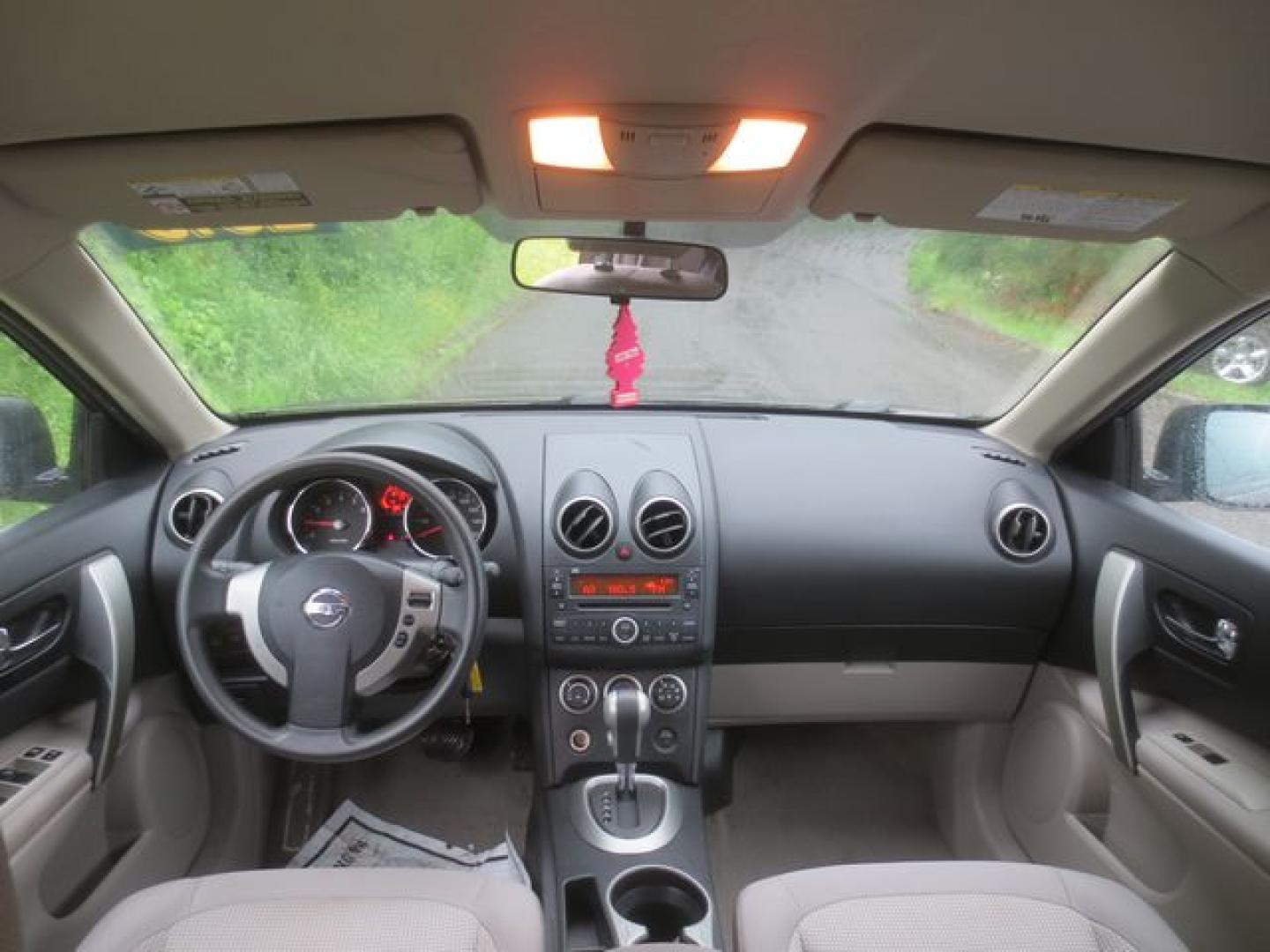 2010 Gray /Gray Nissan Rogue S (JN8AS5MV4AW) with an 2.5L L4 DOHC 16V engine, Automatic transmission, located at 270 US Route 6, Mahopac, NY, 10541, (845) 621-0895, 41.349022, -73.755280 - Photo#7