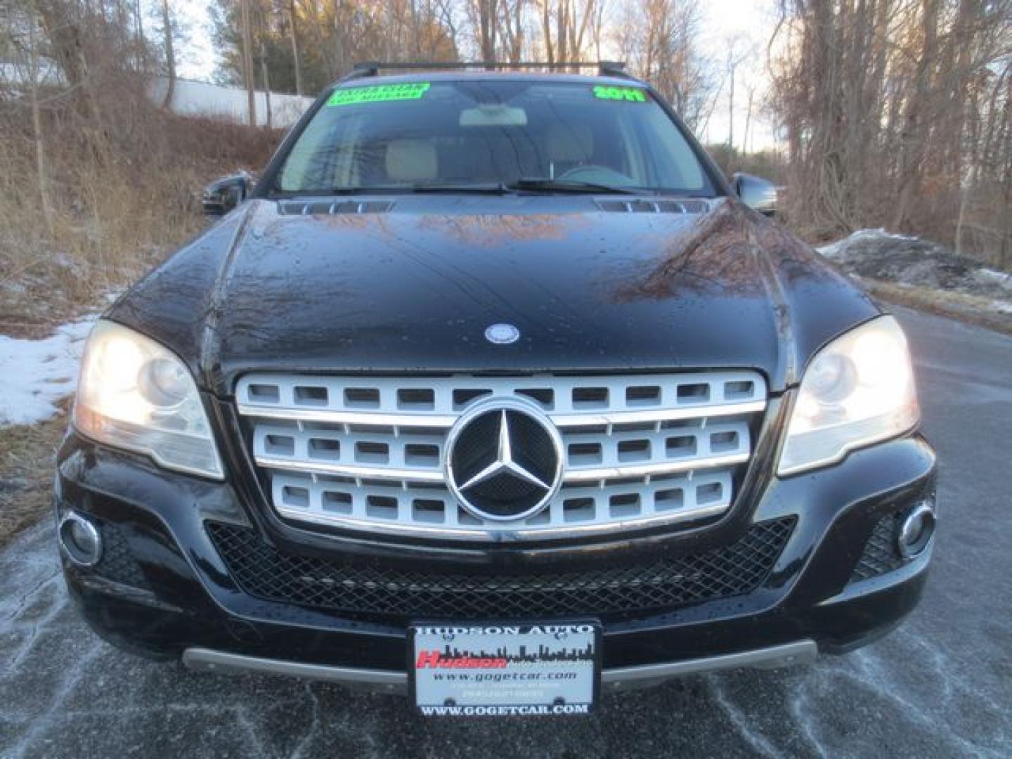 2011 Black /Beige Mercedes-Benz M-Class (4JGBB8GB8BA) with an 3.5L V6 DOHC 24V engine, 7-Speed Automatic Overdrive transmission, located at 270 US Route 6, Mahopac, NY, 10541, (845) 621-0895, 41.349022, -73.755280 - Photo#2