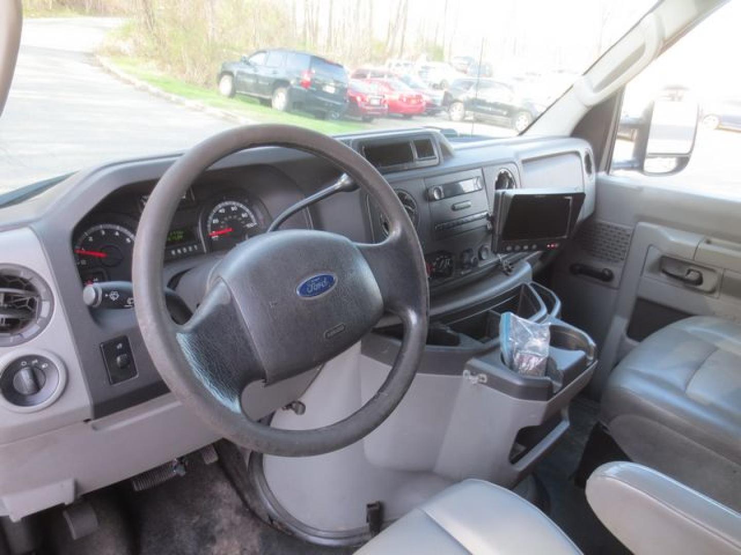 2012 Black /Gray Ford E-Series Van E-350 Super Duty (1FTSE3EL2CD) with an 5.4L V8 SOHC 16V FFV engine, 4-Speed Automatic transmission, located at 270 US Route 6, Mahopac, NY, 10541, (845) 621-0895, 41.349022, -73.755280 - Photo#7