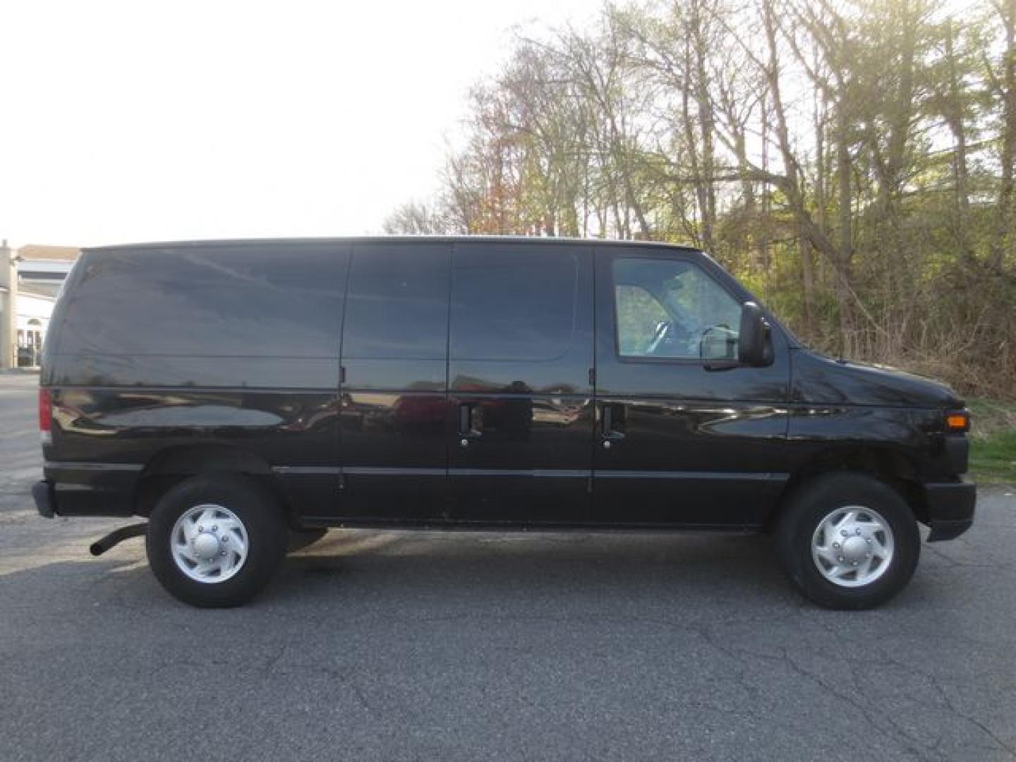 2012 Black /Gray Ford E-Series Van E-350 Super Duty (1FTSE3EL2CD) with an 5.4L V8 SOHC 16V FFV engine, 4-Speed Automatic transmission, located at 270 US Route 6, Mahopac, NY, 10541, (845) 621-0895, 41.349022, -73.755280 - Photo#10