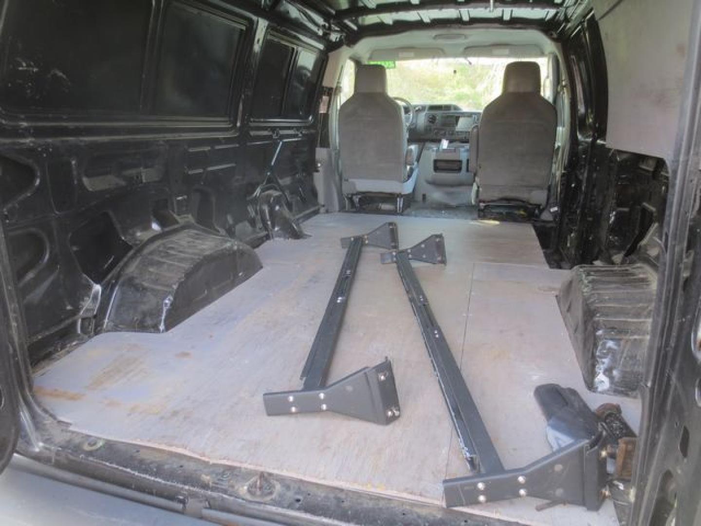 2012 Black /Gray Ford E-Series Van E-350 Super Duty (1FTSE3EL2CD) with an 5.4L V8 SOHC 16V FFV engine, 4-Speed Automatic transmission, located at 270 US Route 6, Mahopac, NY, 10541, (845) 621-0895, 41.349022, -73.755280 - Photo#8