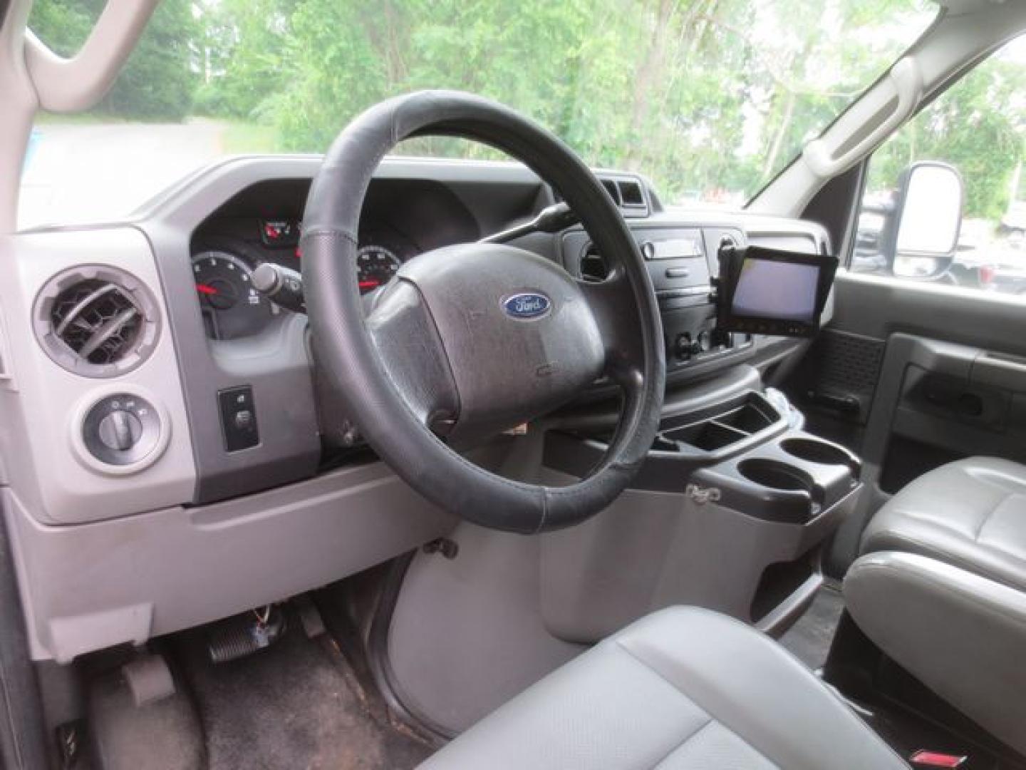 2012 Black /Gray Ford E-Series Van E-350 Super Duty (1FTSE3EL2CD) with an 5.4L V8 SOHC 16V FFV engine, 4-Speed Automatic transmission, located at 270 US Route 6, Mahopac, NY, 10541, (845) 621-0895, 41.349022, -73.755280 - Photo#7