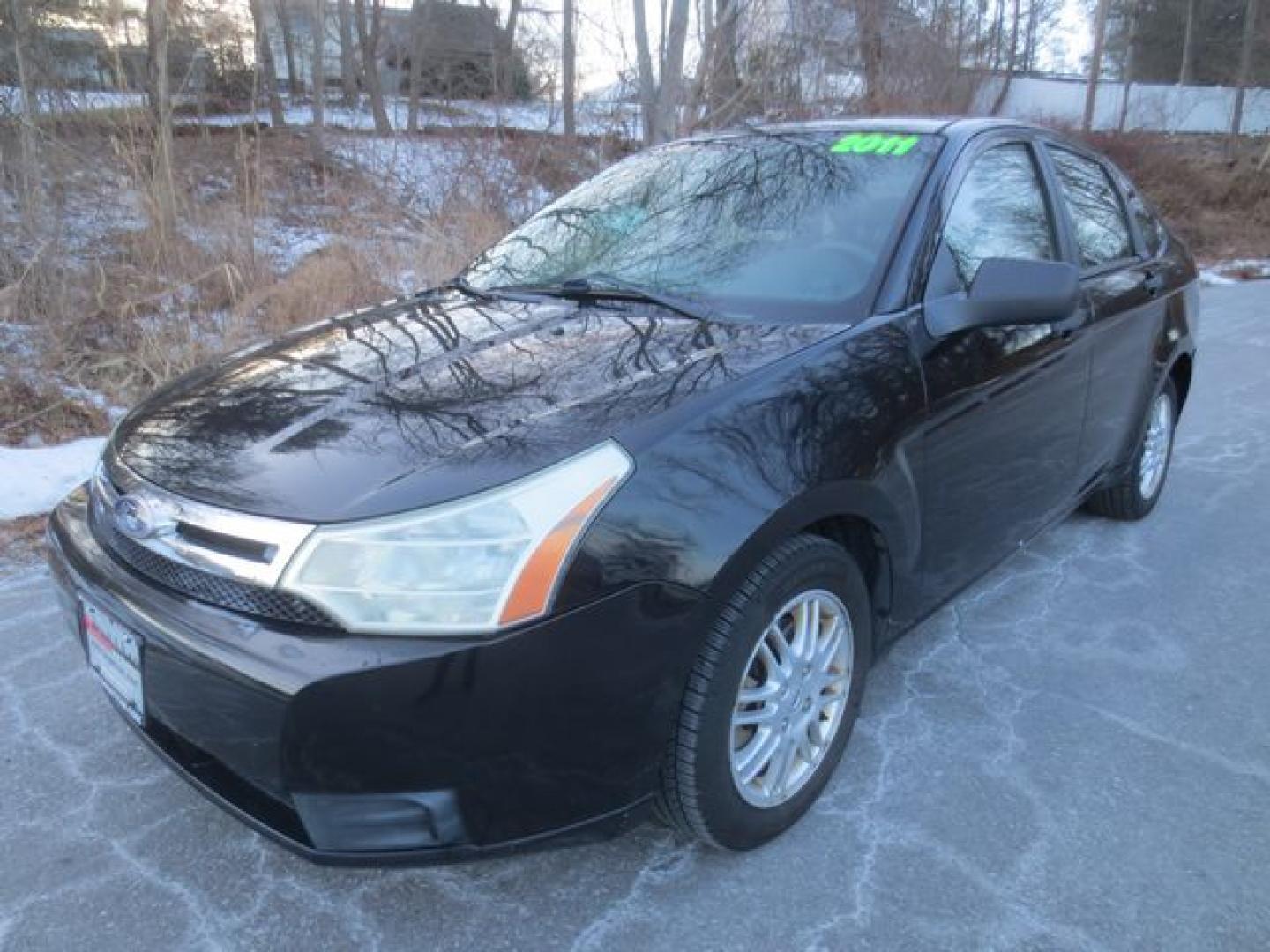2011 Black /Black Ford Focus SE (1FAHP3FN2BW) with an 2.0L L4 DOHC 16V engine, 4-Speed Aut transmission, located at 270 US Route 6, Mahopac, NY, 10541, (845) 621-0895, 41.349022, -73.755280 - Photo#0