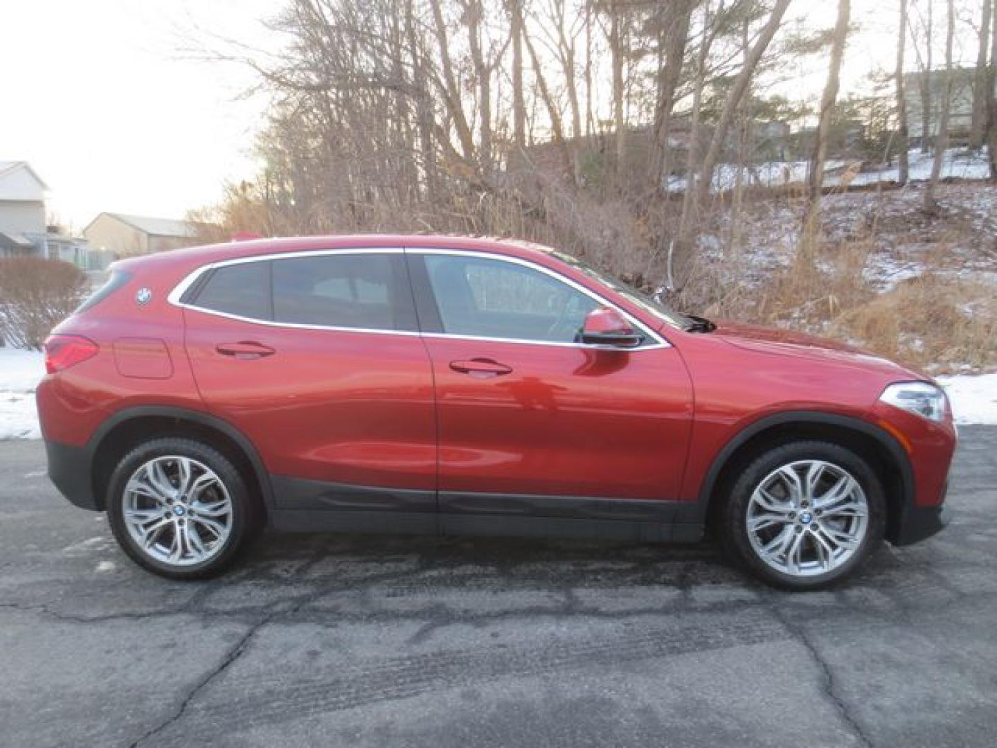 2018 Sunset Orange Metalic /Black BMW X2 xDrive28i (WBXYJ5C34JE) with an 2.0L L4 DOHC 16V engine, Automatic 8 Speed transmission, located at 270 US Route 6, Mahopac, NY, 10541, (845) 621-0895, 41.349022, -73.755280 - Photo#11