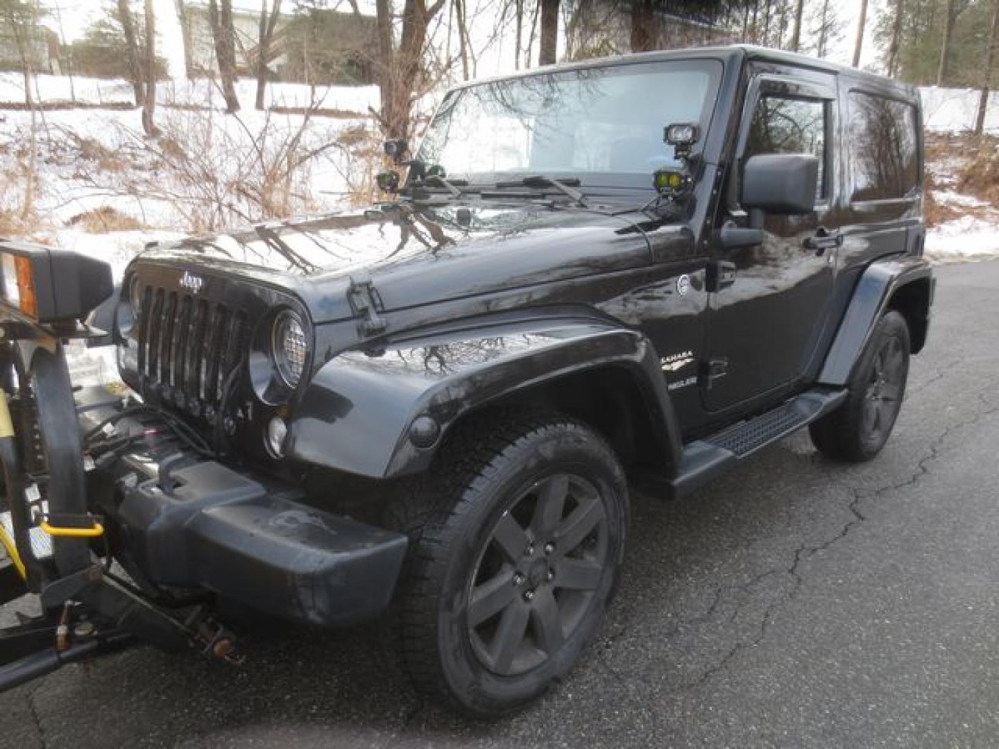 2014 Black /Black Jeep Wrangler Sahara (1C4AJWBG1EL) with an 3.6L V6 DOHC 24V FFV engine, Automatic transmission, located at 270 US Route 6, Mahopac, NY, 10541, (845) 621-0895, 41.349022, -73.755280 - Photo#1