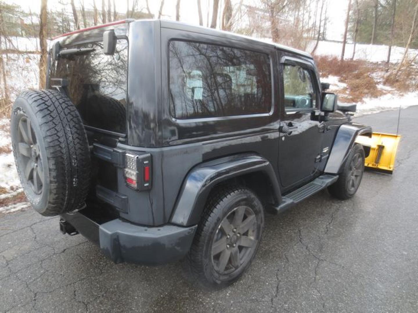2014 Black /Black Jeep Wrangler Sahara (1C4AJWBG1EL) with an 3.6L V6 DOHC 24V FFV engine, Automatic transmission, located at 270 US Route 6, Mahopac, NY, 10541, (845) 621-0895, 41.349022, -73.755280 - Photo#5