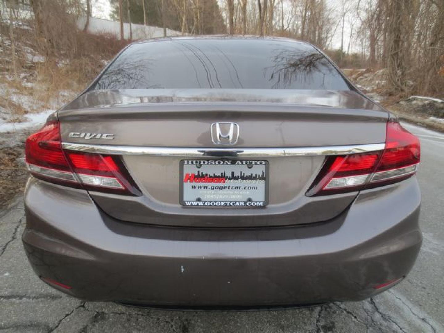 2014 Tan /Beige Honda Civic LX (19XFB2F51EE) with an 1.8L L4 SOHC 16V engine, Automatic transmission, located at 270 US Route 6, Mahopac, NY, 10541, (845) 621-0895, 41.349022, -73.755280 - Photo#5
