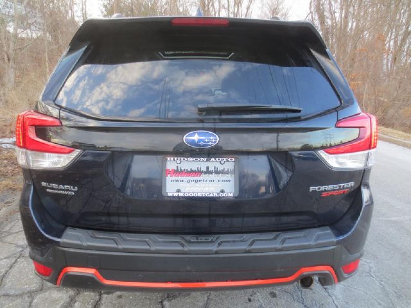 2019 Blue /Black Subaru Forester Sport (JF2SKAPC3KH) with an 2.5L H4 SOHC 16V engine, Automatic transmission, located at 270 US Route 6, Mahopac, NY, 10541, (845) 621-0895, 41.349022, -73.755280 - Photo#5