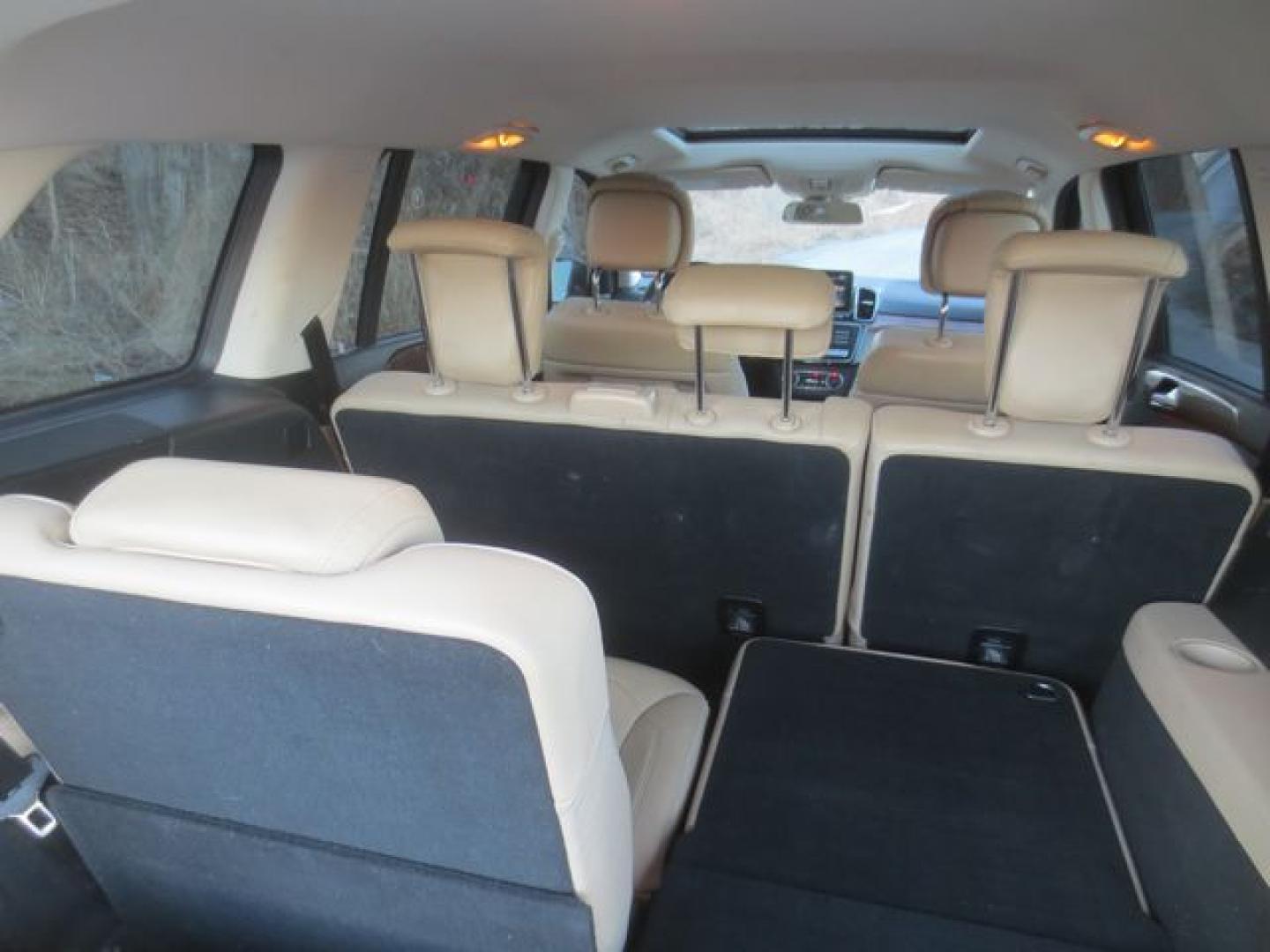 2017 Black /Beige Mercedes-Benz GL-Class GLs (4JGDF6EE7HA) with an 3.0 Liter Twin Turbo V-6 engine, Automatic 7-Speed transmission, located at 270 US Route 6, Mahopac, NY, 10541, (845) 621-0895, 41.349022, -73.755280 - Photo#9