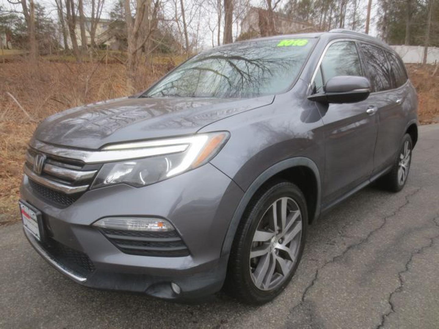 2016 Gray /Black Honda Pilot Touring 4WD (5FNYF6H9XGB) with an 3.5L V6 SOHC 24V engine, 9-Speed Automatic transmission, located at 270 US Route 6, Mahopac, NY, 10541, (845) 621-0895, 41.349022, -73.755280 - Photo#0