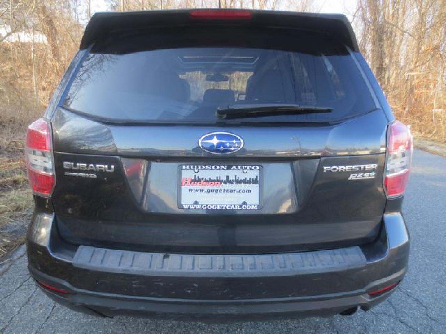 2014 Gray /Tan Subaru Forester 2.5i Limited (JF2SJAHC1EH) with an 2.5L H4 SOHC 16V engine, 6-Speed Automatic transmission, located at 270 US Route 6, Mahopac, NY, 10541, (845) 621-0895, 41.349022, -73.755280 - Photo#5