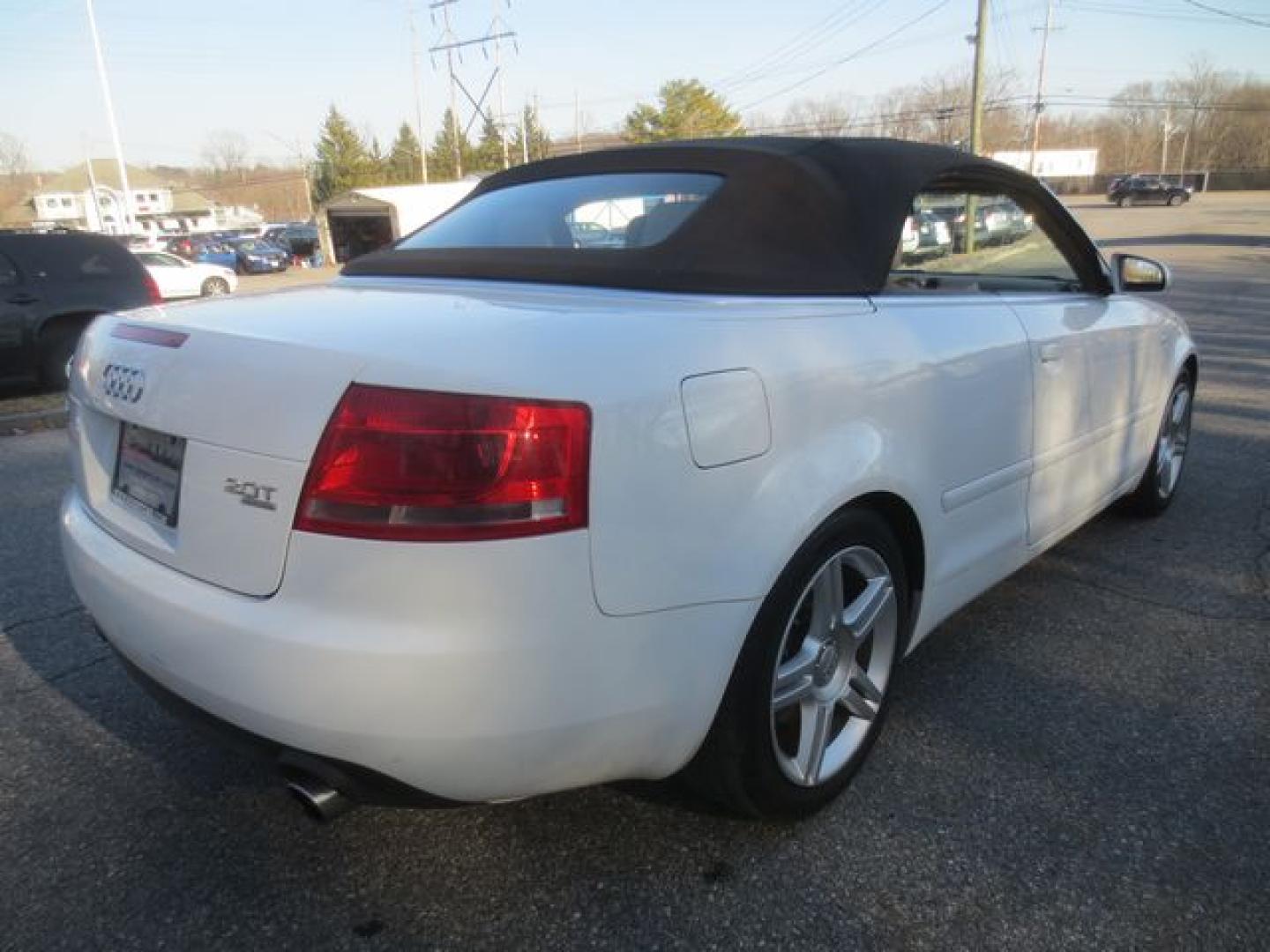 2008 White /Beige Audi A4 2.0T Cabriolet quattro with Tiptronic (WAUDF48H78K) with an 2.0L L4 DOHC 16V TURBO engine, 6-Speed Automatic transmission, located at 270 US Route 6, Mahopac, NY, 10541, (845) 621-0895, 41.349022, -73.755280 - Photo#5