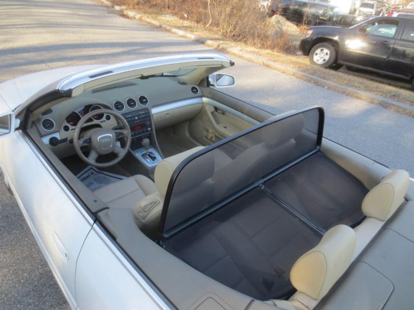 2008 White /Beige Audi A4 2.0T Cabriolet quattro with Tiptronic (WAUDF48H78K) with an 2.0L L4 DOHC 16V TURBO engine, 6-Speed Automatic transmission, located at 270 US Route 6, Mahopac, NY, 10541, (845) 621-0895, 41.349022, -73.755280 - Photo#12