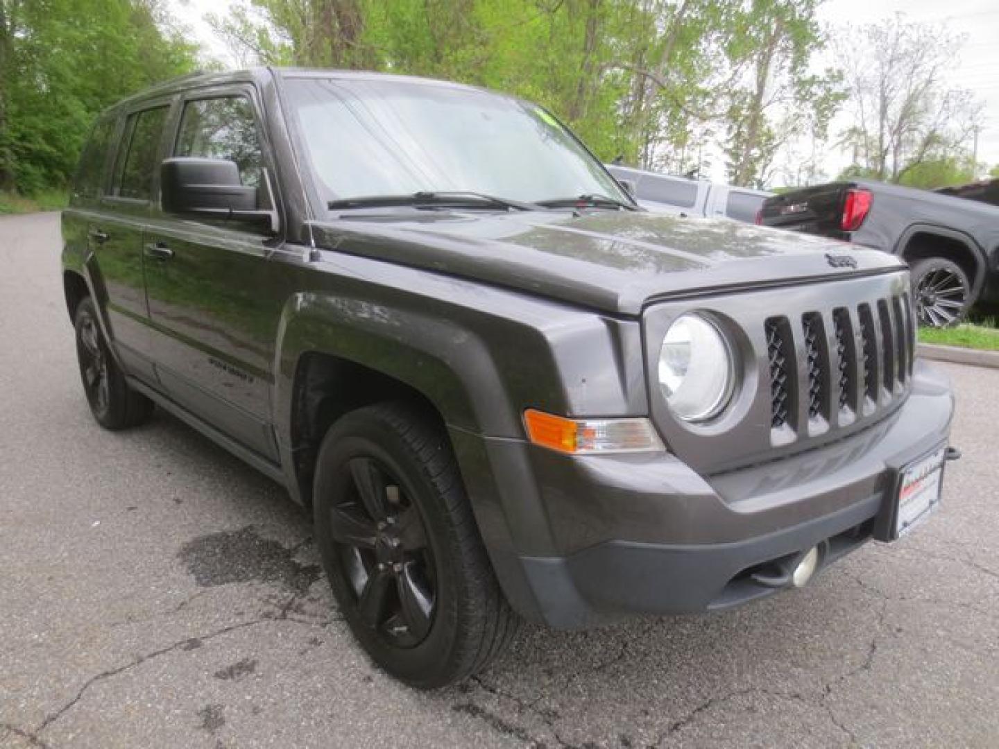 2015 Gray /Gray Jeep Patriot Latitude (1C4NJRFB2FD) with an 2.4L L4 DOHC 16V engine, Automatic transmission, located at 270 US Route 6, Mahopac, NY, 10541, (845) 621-0895, 41.349022, -73.755280 - Photo#1