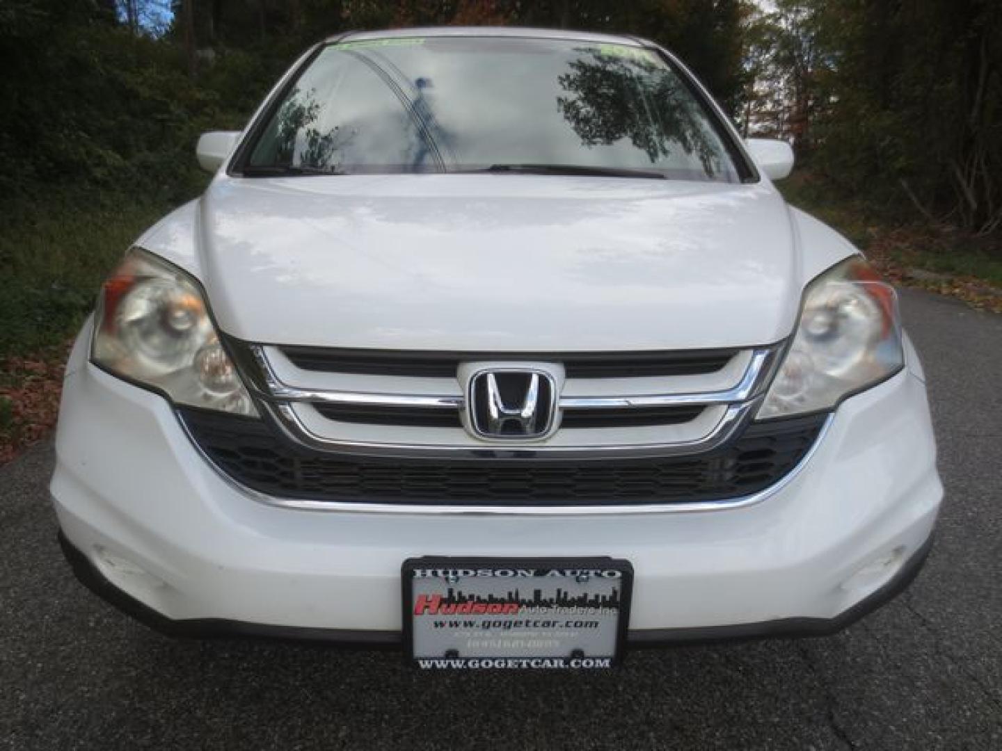 2011 White /Gray Honda CR-V EX-L (5J6RE4H75BL) with an 2.4L L4 DOHC 16V engine, 5-Speed Automatic transmission, located at 270 US Route 6, Mahopac, NY, 10541, (845) 621-0895, 41.349022, -73.755280 - Photo#2