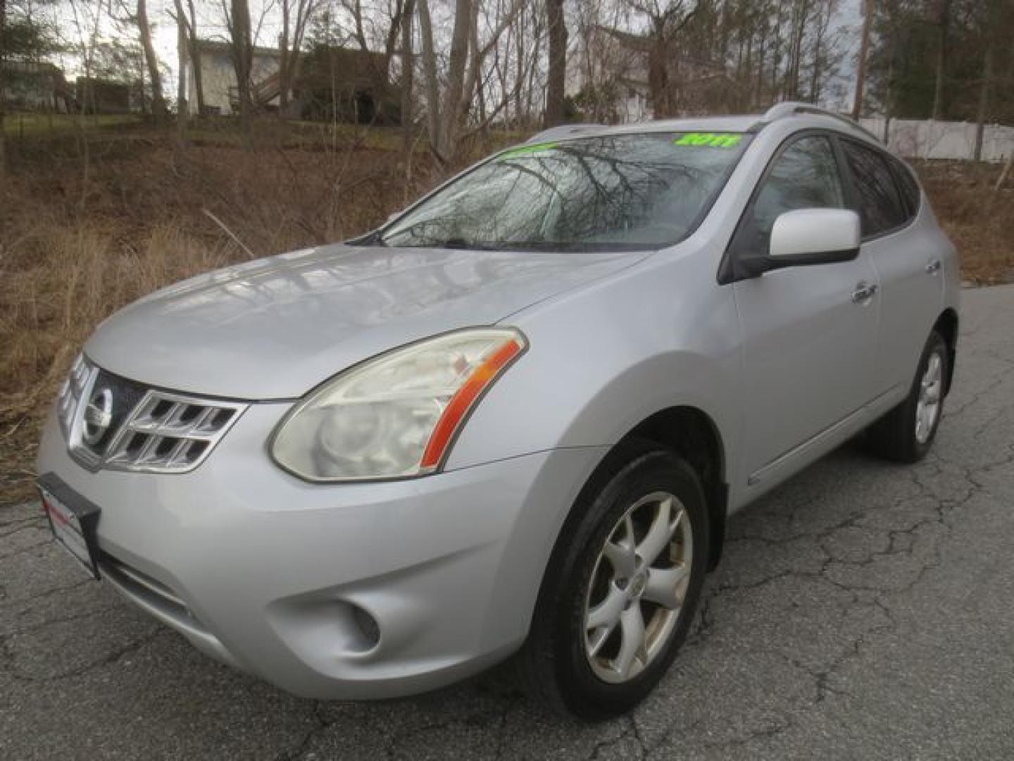 2011 Silver /Gray Nissan Rogue S (JN8AS5MV8BW) with an 2.5L L4 DOHC 16V engine, Automatic transmission, located at 270 US Route 6, Mahopac, NY, 10541, (845) 621-0895, 41.349022, -73.755280 - Photo#0