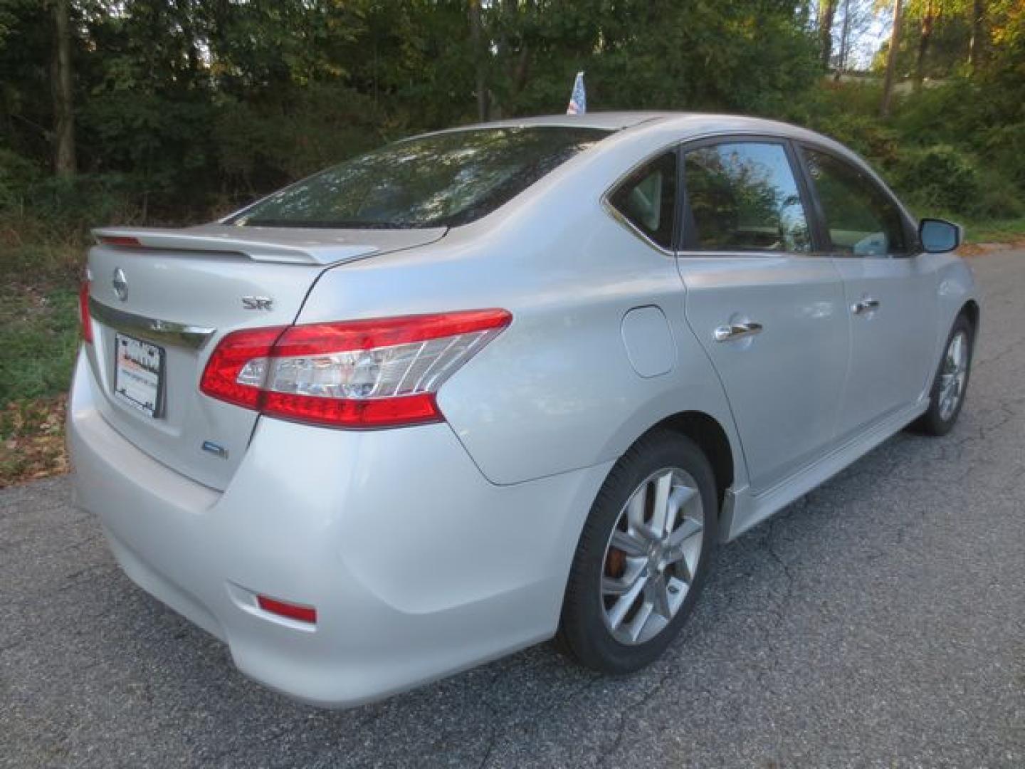 2013 Silver /Gray Nissan Sentra SR (3N1AB7AP9DL) with an 2.0L L4 DOHC 16V engine, Automatic transmission, located at 270 US Route 6, Mahopac, NY, 10541, (845) 621-0895, 41.349022, -73.755280 - Photo#3