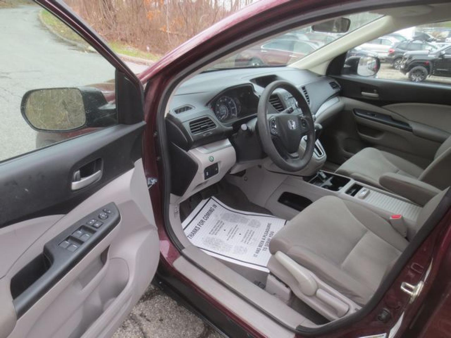 2014 Red /Gray Honda CR-V LX (5J6RM4H36EL) with an 2.4L L4 DOHC 16V engine, Automatic transmission, located at 270 US Route 6, Mahopac, NY, 10541, (845) 621-0895, 41.349022, -73.755280 - Photo#6