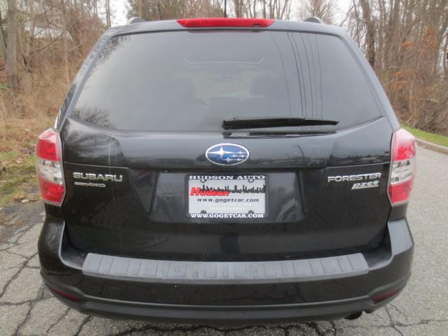 2015 Gray /Gray Subaru Forester 2.5i Premium (JF2SJADC0FH) with an 2.5L H4 SOHC 16V engine, 6-Speed Automatic transmission, located at 270 US Route 6, Mahopac, NY, 10541, (845) 621-0895, 41.349022, -73.755280 - Photo#5