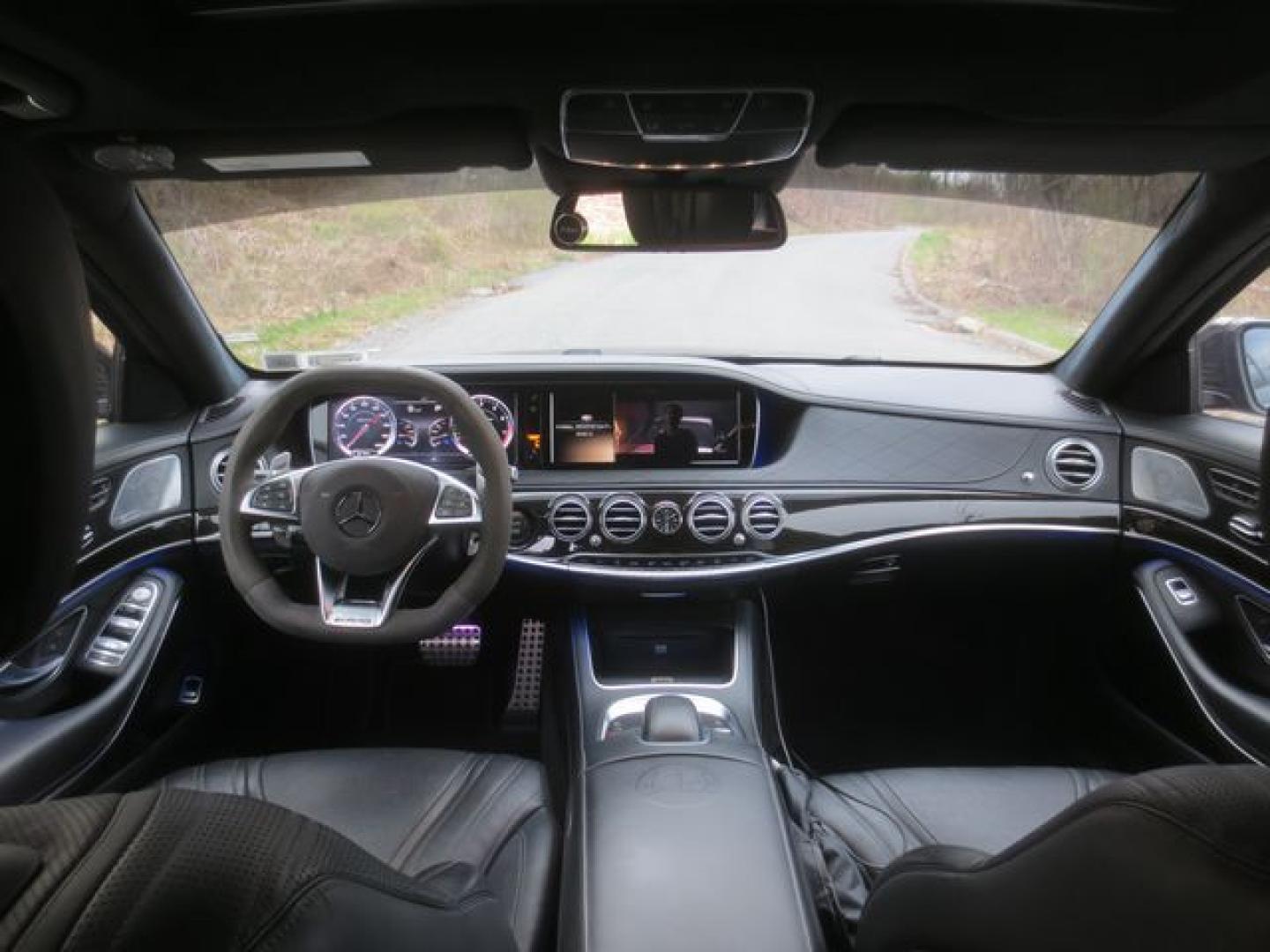 2014 Gray /Black Mercedes-Benz S-Class S63 AMG (WDDUG7JB6EA) with an 5.5L V8 DOHC 32V engine, 7-Speed Automatic transmission, located at 270 US Route 6, Mahopac, NY, 10541, (845) 621-0895, 41.349022, -73.755280 - Photo#16