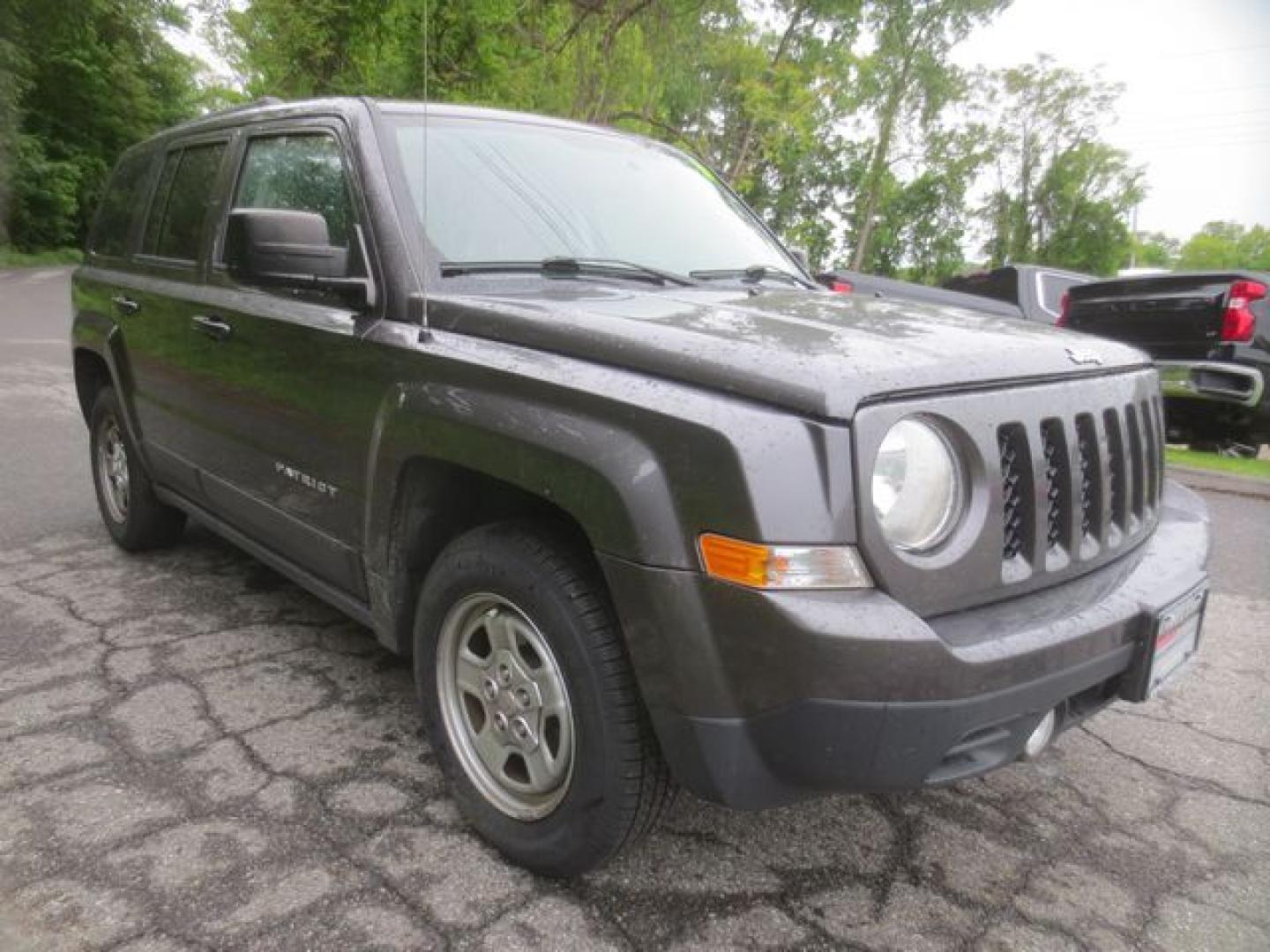 2017 Gray /Black Jeep Patriot Sport 4WD (1C4NJRBB2HD) with an 2.4L L4 DOHC 16V engine, Automatic transmission, located at 270 US Route 6, Mahopac, NY, 10541, (845) 621-0895, 41.349022, -73.755280 - Photo#1