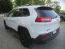 2017 White /Black Jeep Cherokee Limited 4WD (1C4PJMDB0HW) with an 2.4L L4 DOHC 16V engine, Automatic transmission, located at 270 US Route 6, Mahopac, NY, 10541, (845) 621-0895, 41.349022, -73.755280 - Photo#4