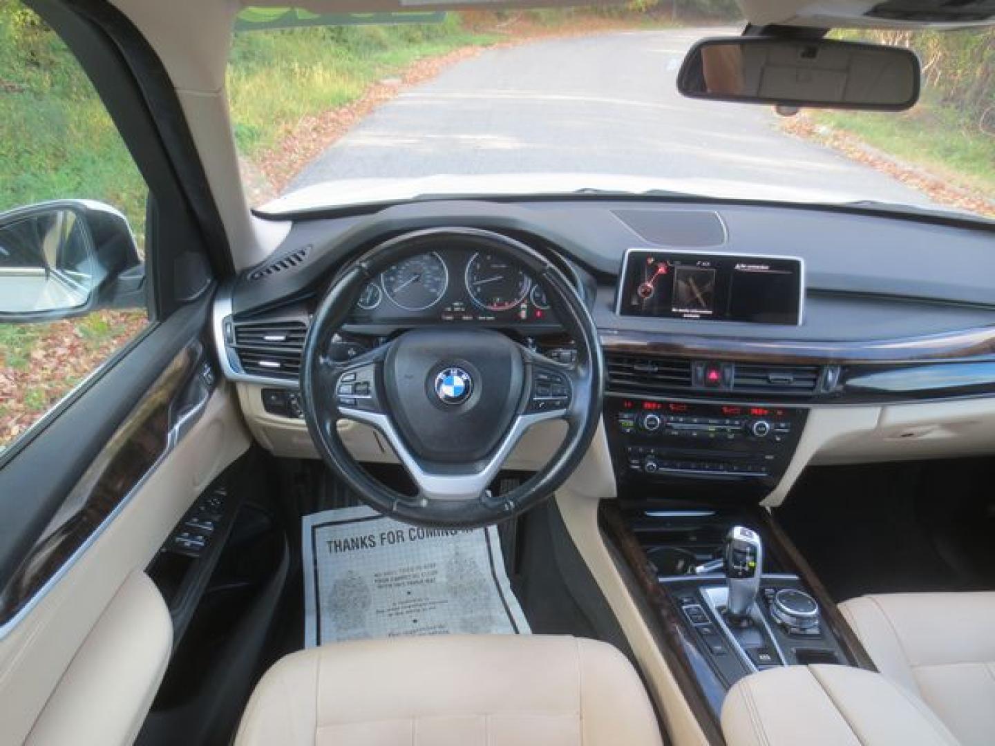 2016 White /Tan BMW X5 xDrive35i (5UXKR0C50G0) with an 3.0L L6 DOHC 24V engine, Automatic transmission, located at 270 US Route 6, Mahopac, NY, 10541, (845) 621-0895, 41.349022, -73.755280 - Photo#8