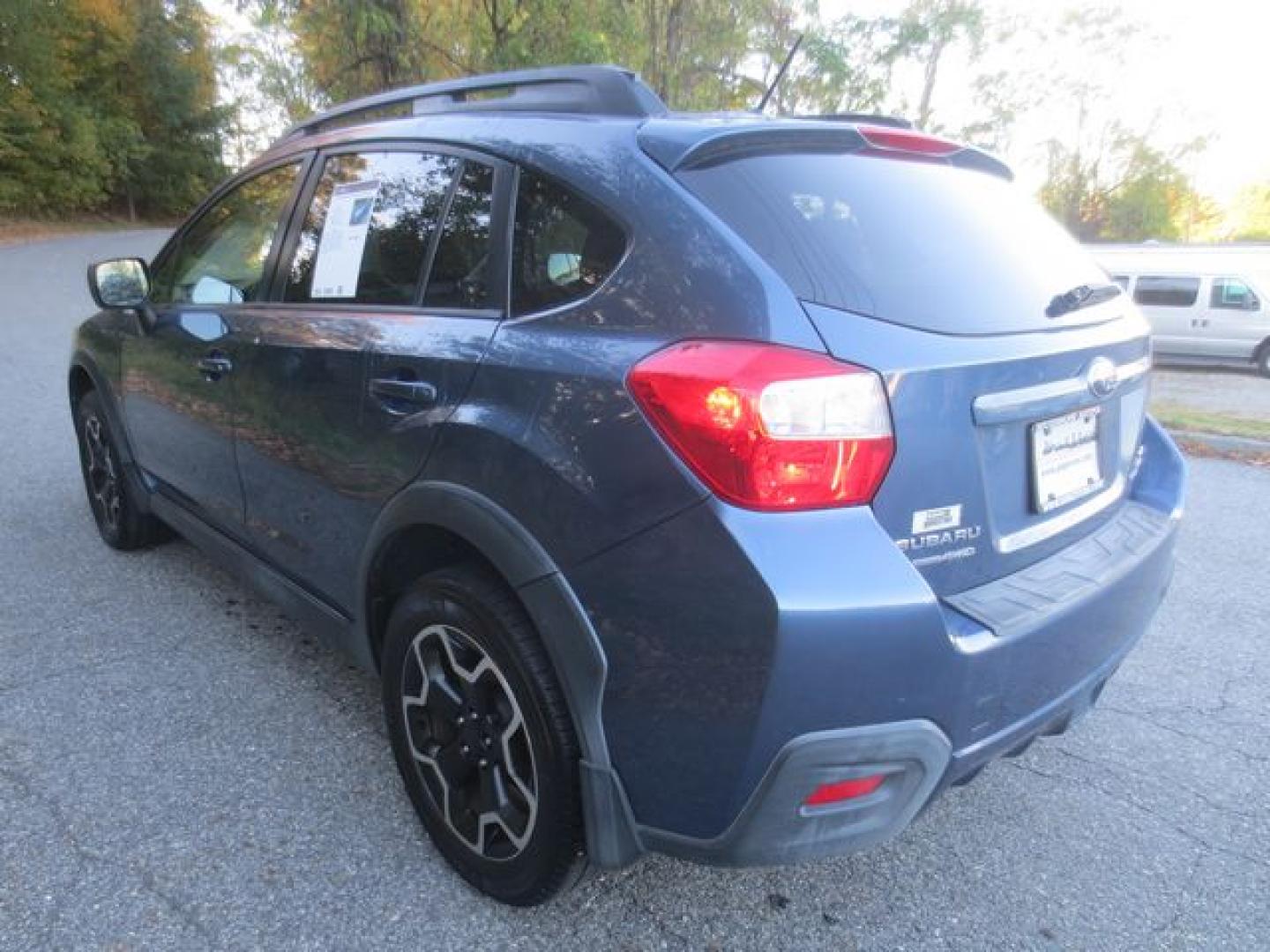 2013 Blue /Tan Subaru XV Crosstrek 2.0 Limited (JF2GPACC0D2) with an 2.0L L4 DOHC 16V engine, Automatic transmission, located at 270 US Route 6, Mahopac, NY, 10541, (845) 621-0895, 41.349022, -73.755280 - Photo#4