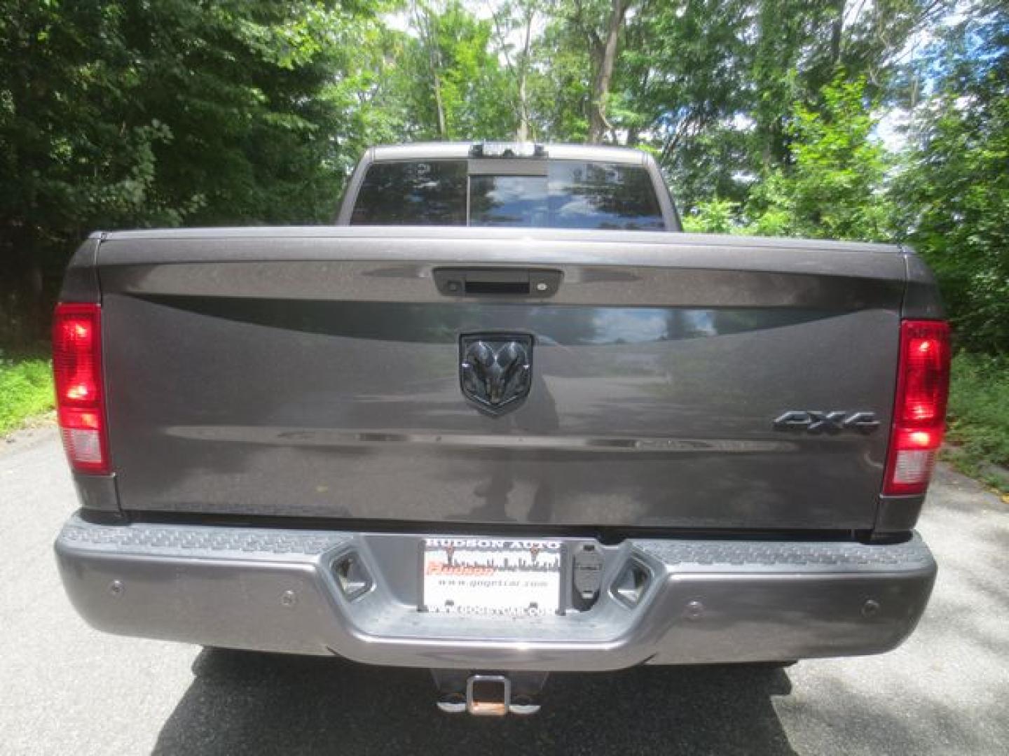 2017 Gray /Gray RAM 2500 SLT Mega Cab 4WD (3C6UR5ML4HG) with an 6.7L L6 OHV 24V TURBO DIESEL engine, 6A transmission, located at 270 US Route 6, Mahopac, NY, 10541, (845) 621-0895, 41.349022, -73.755280 - Photo#5