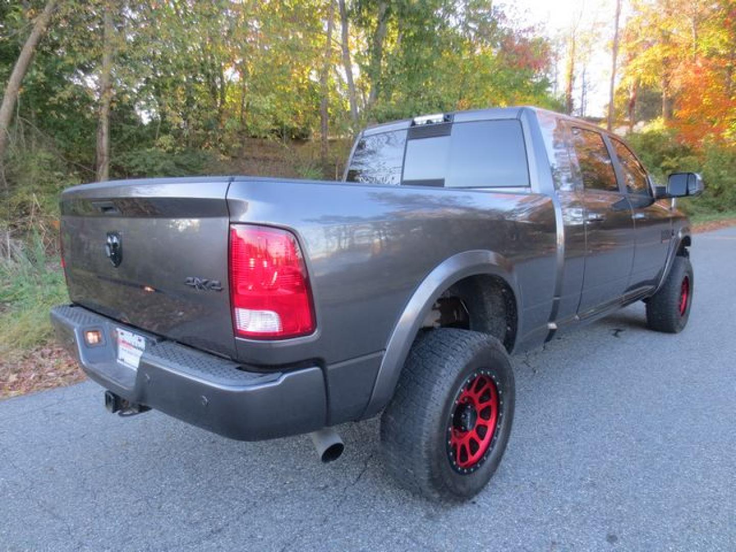 2017 Gray /Gray RAM 2500 SLT Mega Cab 4WD (3C6UR5ML4HG) with an 6.7L L6 OHV 24V TURBO DIESEL engine, 6A transmission, located at 270 US Route 6, Mahopac, NY, 10541, (845) 621-0895, 41.349022, -73.755280 - Photo#3