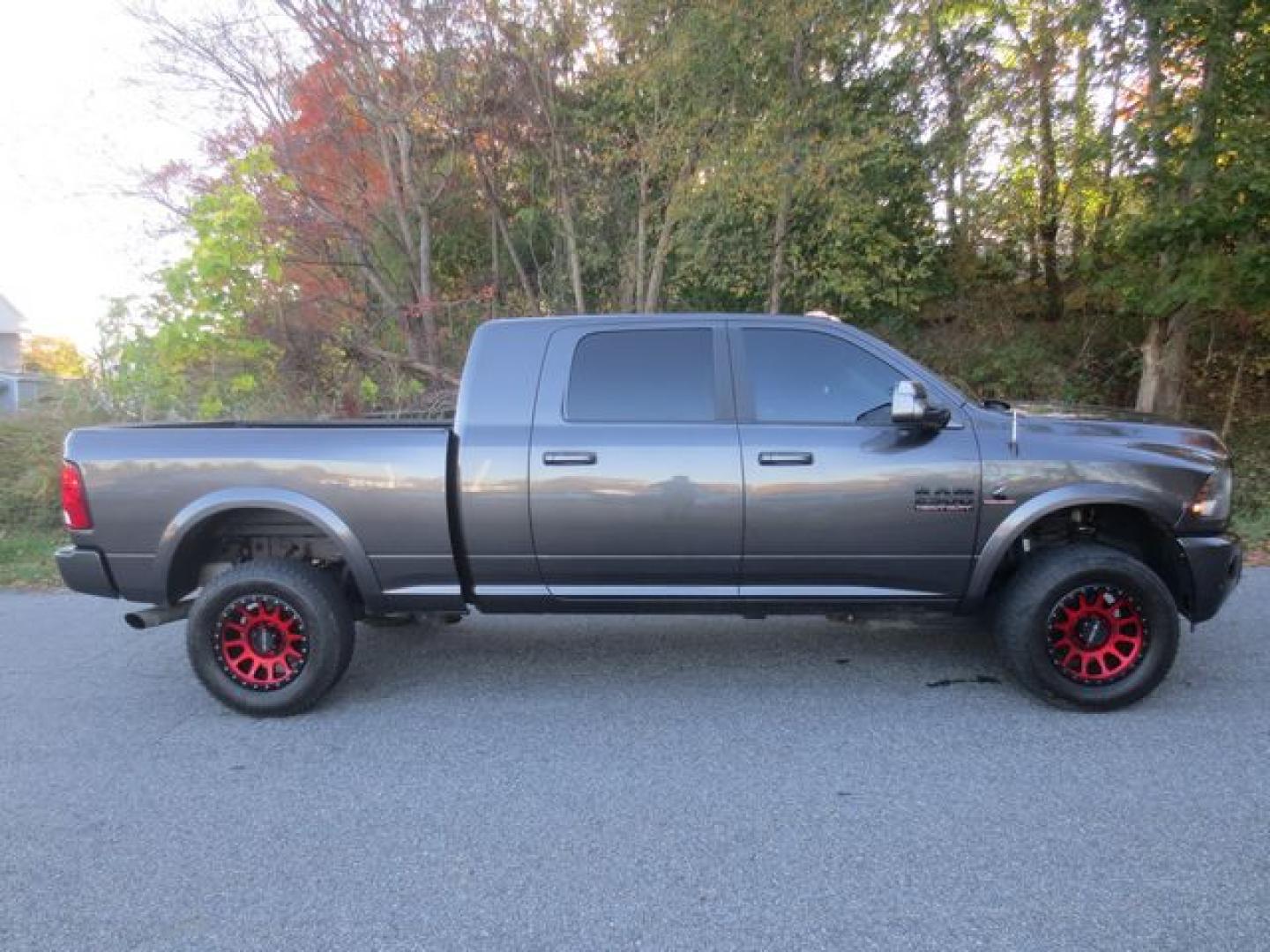 2017 Gray /Gray RAM 2500 SLT Mega Cab 4WD (3C6UR5ML4HG) with an 6.7L L6 OHV 24V TURBO DIESEL engine, 6A transmission, located at 270 US Route 6, Mahopac, NY, 10541, (845) 621-0895, 41.349022, -73.755280 - Photo#10