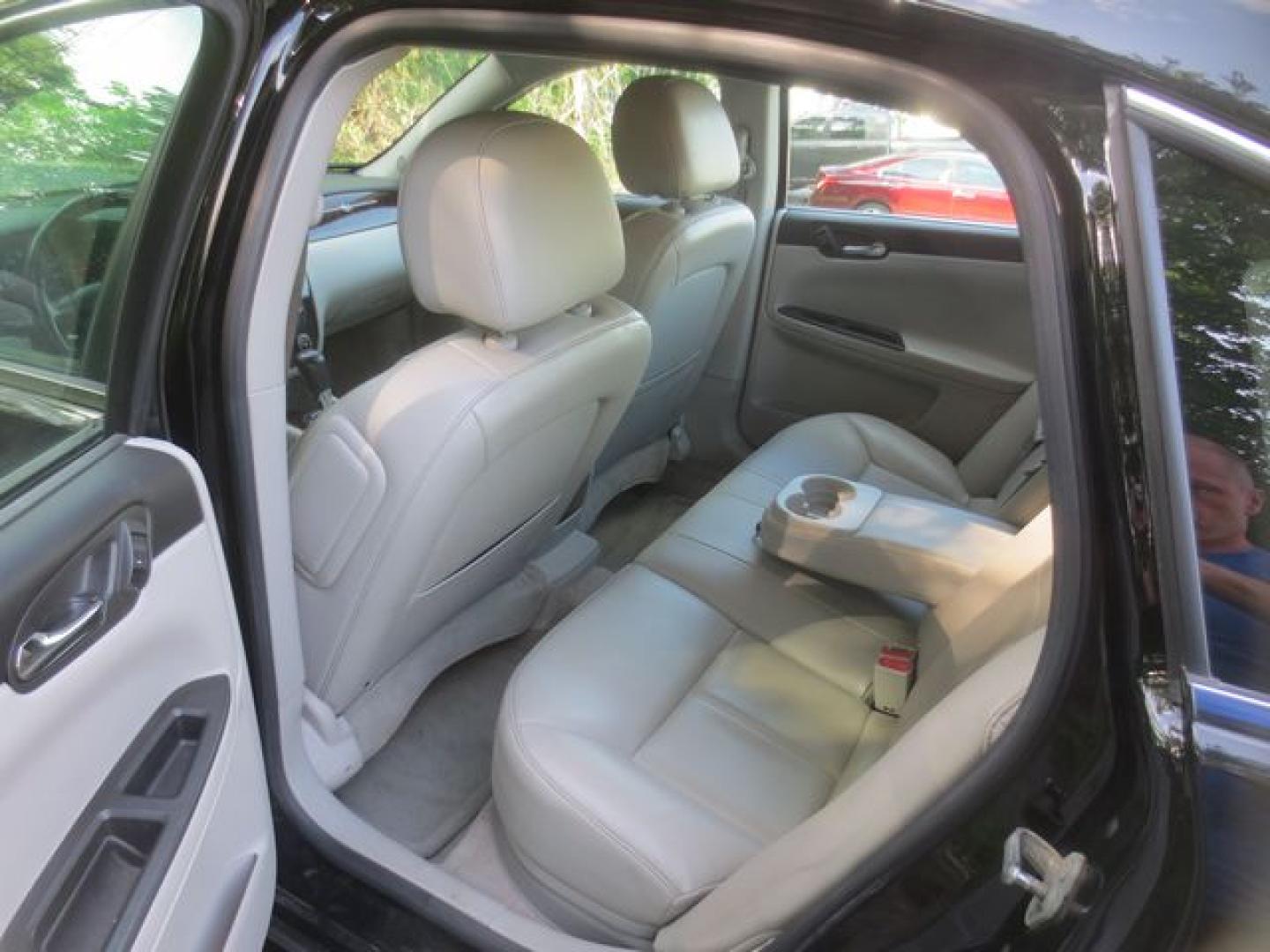 2013 Black /Gray Chevrolet Impala LTZ (2G1WC5E37D1) with an 3.6L V6 DOHC 16V FFV engine, 6-Speed Automatic transmission, located at 270 US Route 6, Mahopac, NY, 10541, (845) 621-0895, 41.349022, -73.755280 - Photo#9