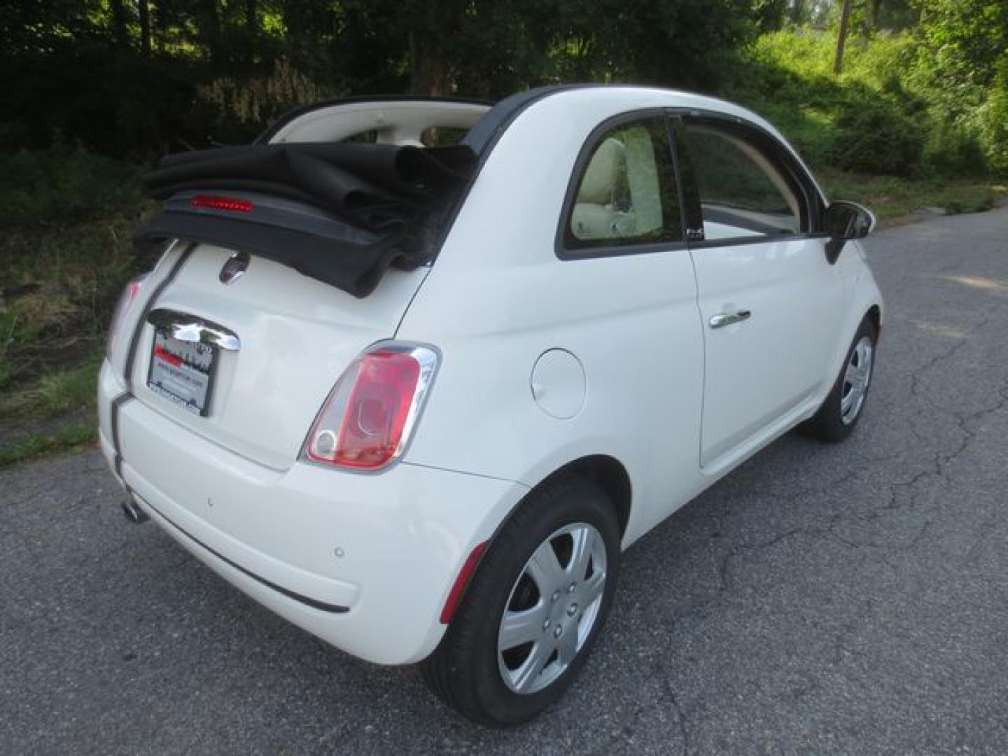 2013 White /GRAY/BEIGE Fiat 500 C Pop Cabrio (3C3CFFDR6DT) with an 1.4L L4 engine, 5 Speed Manual transmission, located at 270 US Route 6, Mahopac, NY, 10541, (845) 621-0895, 41.349022, -73.755280 - Photo#3