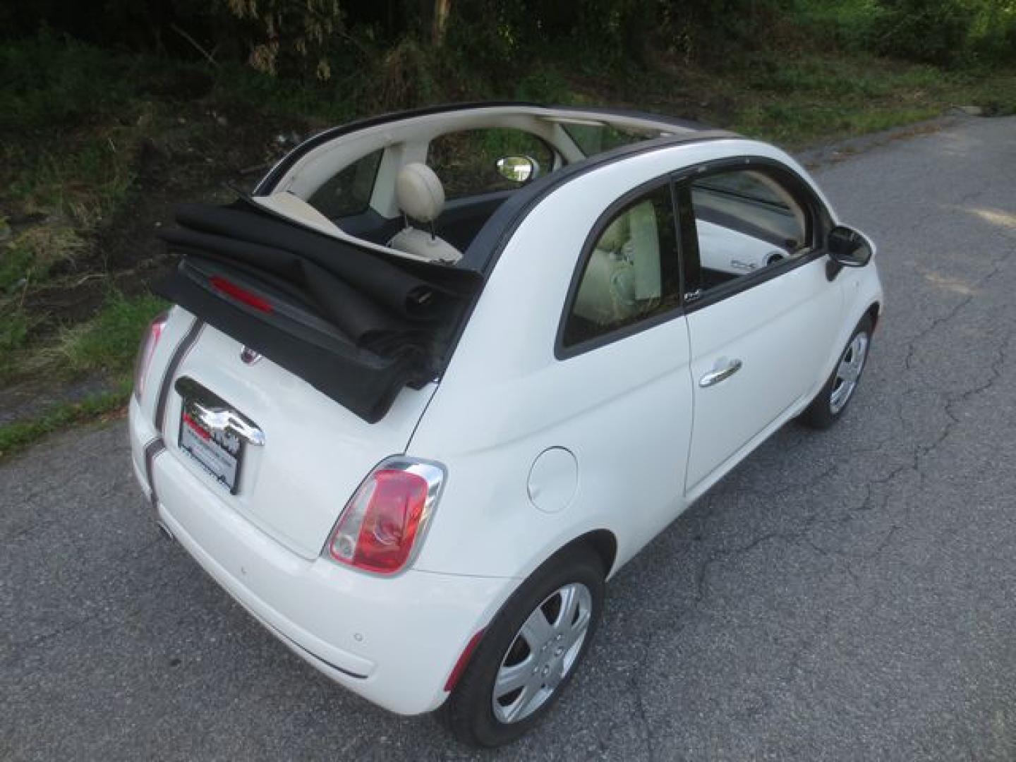 2013 White /GRAY/BEIGE Fiat 500 C Pop Cabrio (3C3CFFDR6DT) with an 1.4L L4 engine, 5 Speed Manual transmission, located at 270 US Route 6, Mahopac, NY, 10541, (845) 621-0895, 41.349022, -73.755280 - Photo#5