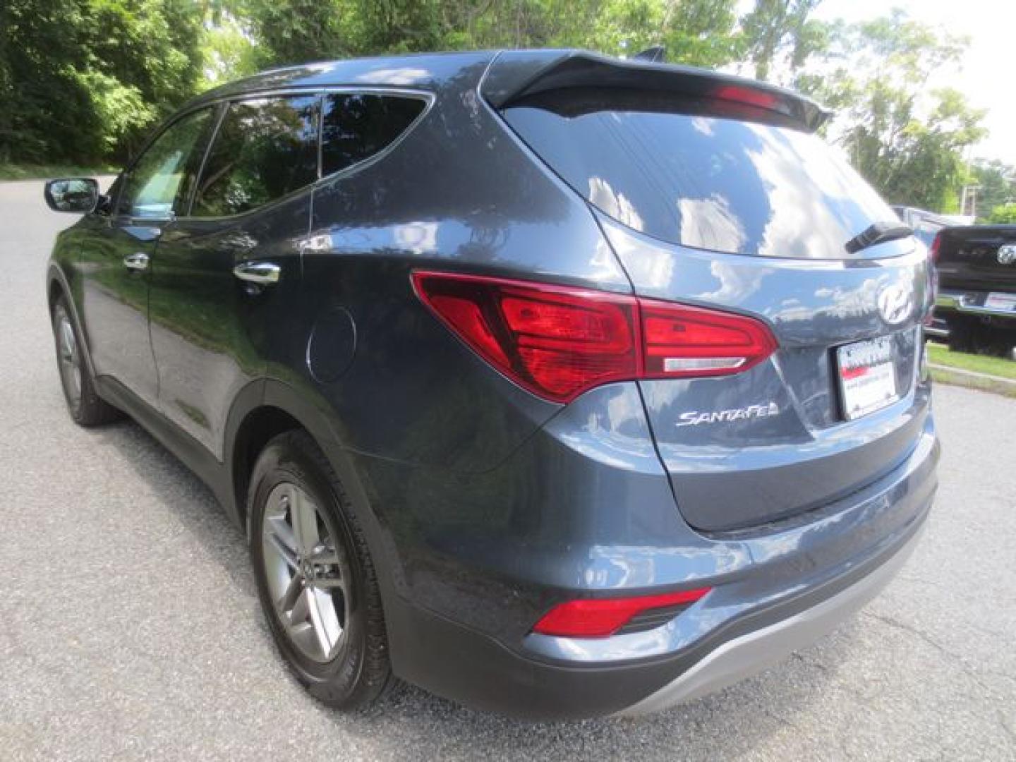 2017 Gray /Gray Hyundai Santa Fe Sport 2.4 AWD (5NMZTDLB0HH) with an 2.4L L4 DOHC 16V engine, 6A transmission, located at 270 US Route 6, Mahopac, NY, 10541, (845) 621-0895, 41.349022, -73.755280 - Photo#4