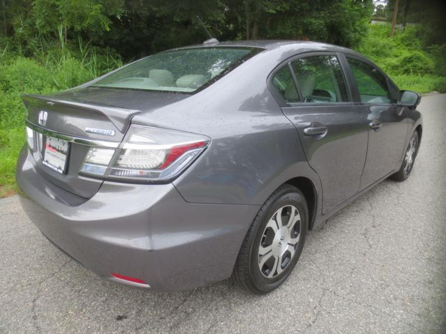 2014 Gray /Gray Honda Civic Hybrid Hybrid w/Leather (19XFB4F31EE) with an 1.3L L4 SOHC 8V HYBRID engine, Automatic transmission, located at 270 US Route 6, Mahopac, NY, 10541, (845) 621-0895, 41.349022, -73.755280 - Photo#3