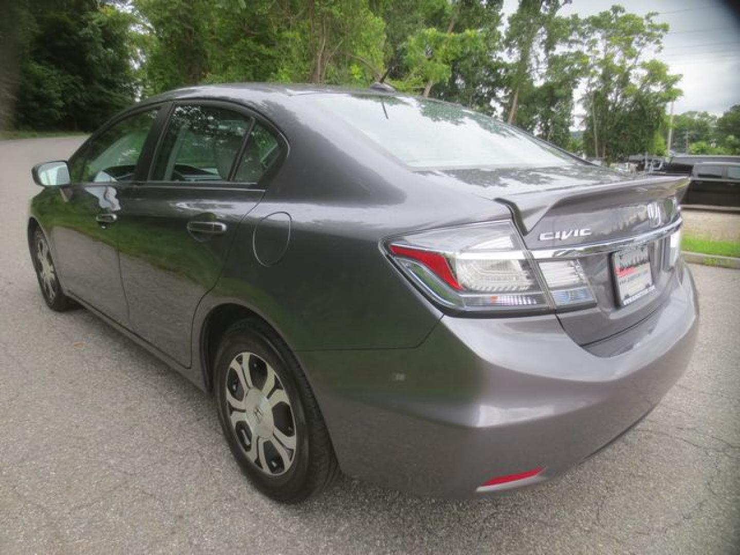 2014 Gray /Gray Honda Civic Hybrid Hybrid w/Leather (19XFB4F31EE) with an 1.3L L4 SOHC 8V HYBRID engine, Automatic transmission, located at 270 US Route 6, Mahopac, NY, 10541, (845) 621-0895, 41.349022, -73.755280 - Photo#4