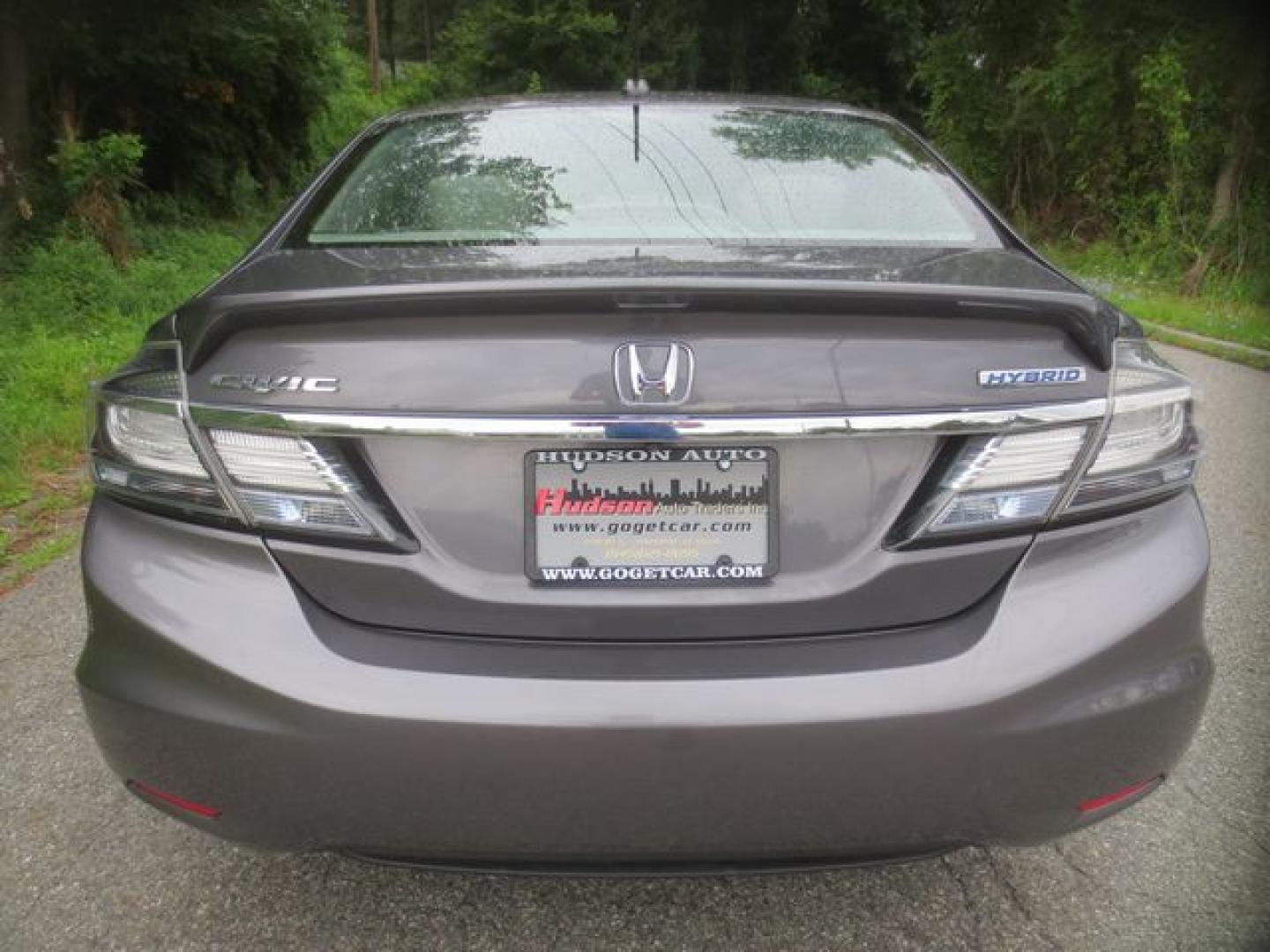 2014 Gray /Gray Honda Civic Hybrid Hybrid w/Leather (19XFB4F31EE) with an 1.3L L4 SOHC 8V HYBRID engine, Automatic transmission, located at 270 US Route 6, Mahopac, NY, 10541, (845) 621-0895, 41.349022, -73.755280 - Photo#5
