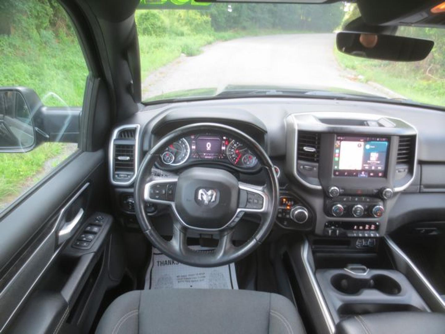 2022 Black /Black RAM 1500 Big Horn Crew Cab (1C6RRFFG7NN) with an 3.6L V6 DOHC 24V engine, Automatic transmission, located at 270 US Route 6, Mahopac, NY, 10541, (845) 621-0895, 41.349022, -73.755280 - Photo#8