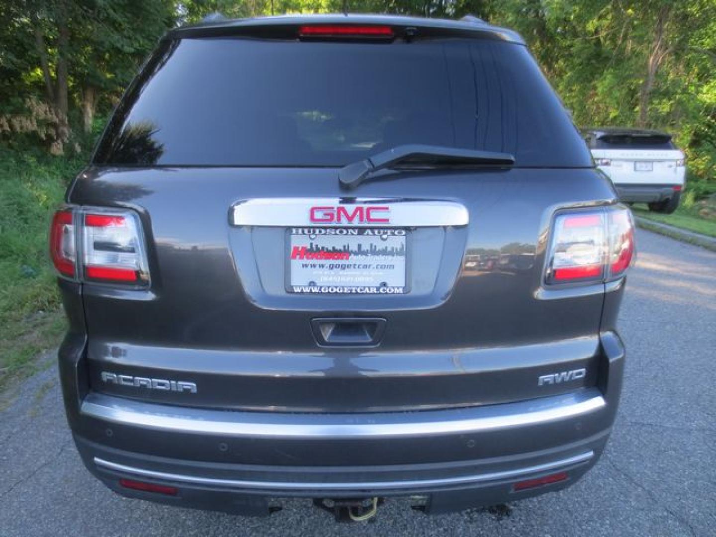 2015 Black /Gray GMC Acadia SLE-1 AWD (1GKKVNED3FJ) with an 3.6L V6 DOHC 24V engine, 6-Speed Automatic transmission, located at 270 US Route 6, Mahopac, NY, 10541, (845) 621-0895, 41.349022, -73.755280 - Photo#5