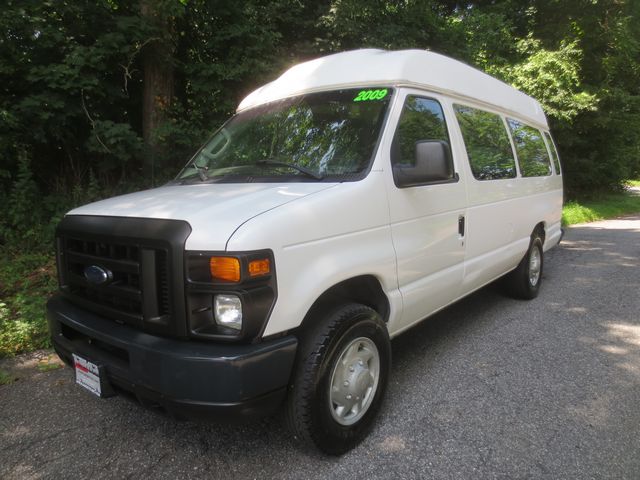 photo of 2009 Ford E-Series Van E-250 Extended High Roof
