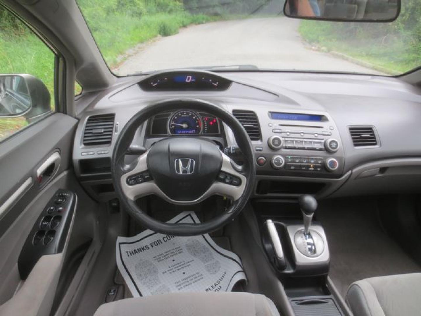 2008 Tan /Gray Honda Civic EX Sedan AT (1HGFA16898L) with an 1.8L L4 SOHC 16V engine, 5-Speed Automatic Overdrive transmission, located at 270 US Route 6, Mahopac, NY, 10541, (845) 621-0895, 41.349022, -73.755280 - Photo#9