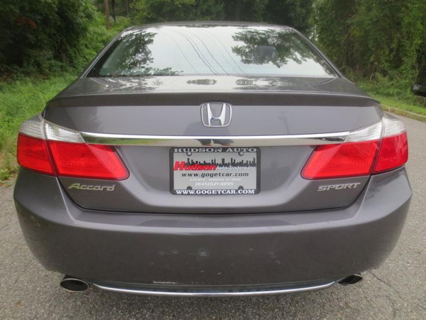 2015 Gray /Black Honda Accord Sport (1HGCR2F56FA) with an 2.4L L4 DOHC 16V engine, Automatic transmission, located at 270 US Route 6, Mahopac, NY, 10541, (845) 621-0895, 41.349022, -73.755280 - Photo#5