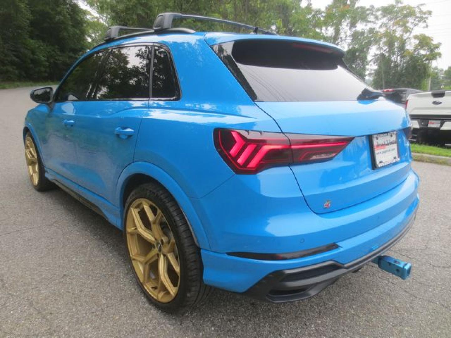 2022 Blue /Black Audi Q3 S line Premium quattro (WA1DECF34N1) with an 2.0L L4 DOHC 24V engine, 8A transmission, located at 270 US Route 6, Mahopac, NY, 10541, (845) 621-0895, 41.349022, -73.755280 - Photo#3