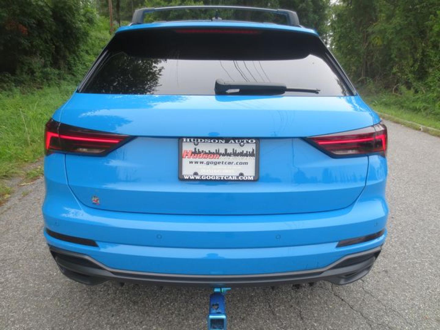 2022 Blue /Black Audi Q3 S line Premium quattro (WA1DECF34N1) with an 2.0L L4 DOHC 24V engine, 8A transmission, located at 270 US Route 6, Mahopac, NY, 10541, (845) 621-0895, 41.349022, -73.755280 - Photo#4