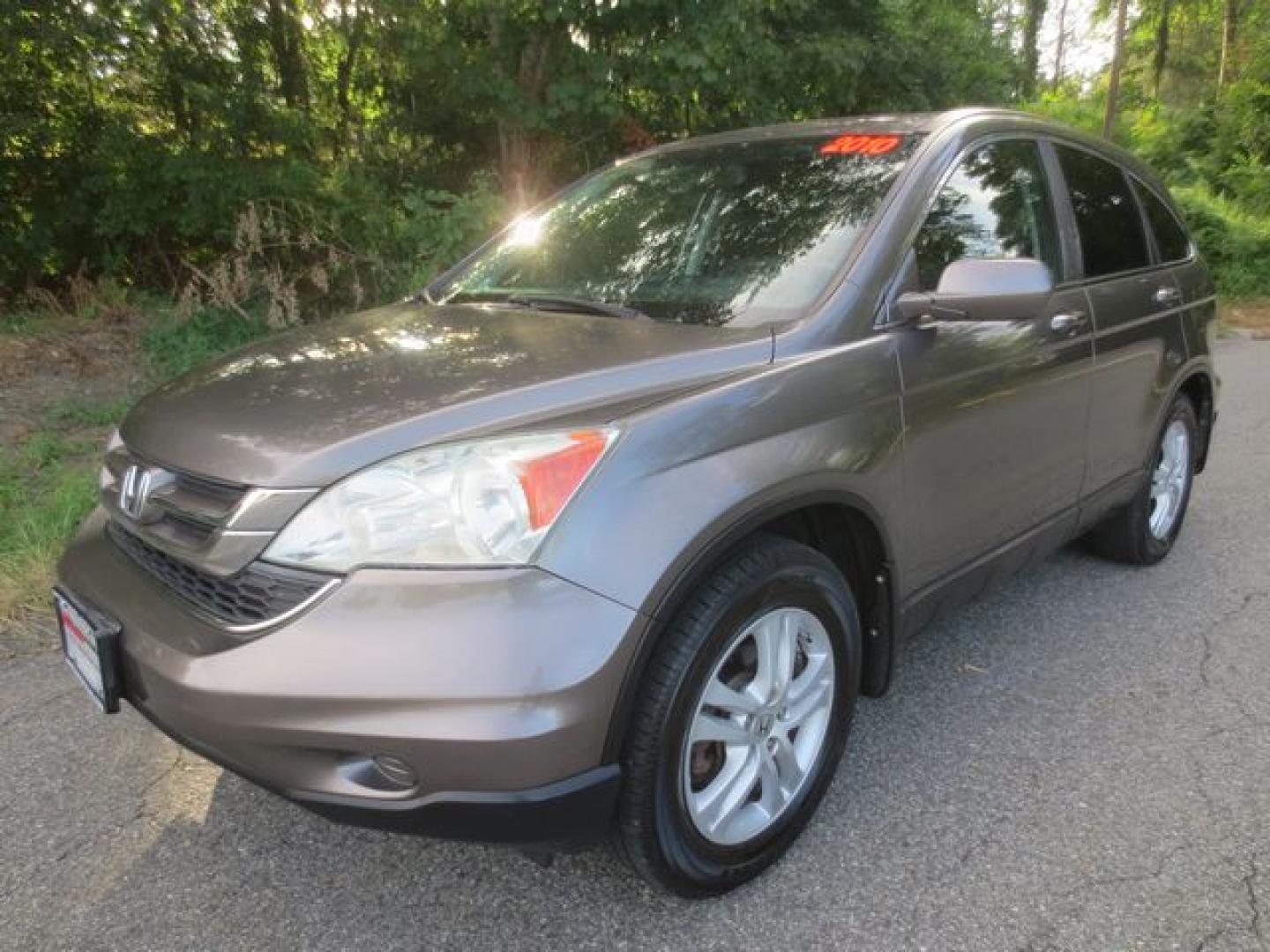 2010 Gray /Black Honda CR-V EX-L (5J6RE4H70AL) with an 2.4L L4 DOHC 16V engine, 5-Speed Automatic transmission, located at 270 US Route 6, Mahopac, NY, 10541, (845) 621-0895, 41.349022, -73.755280 - Photo#0